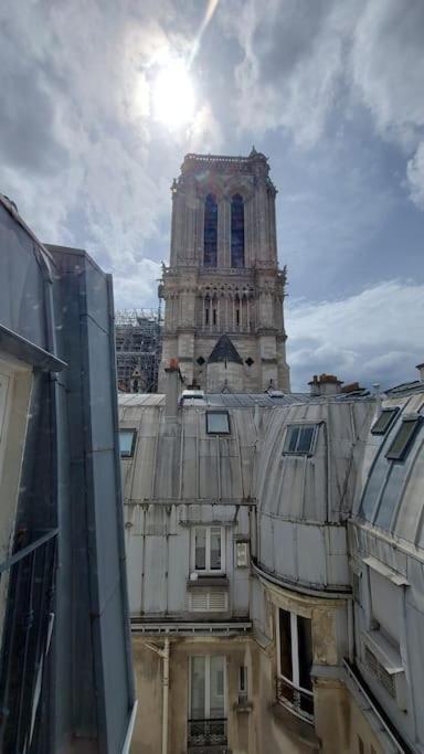 Duplex Notre-Dame De Paris Apartment Luaran gambar