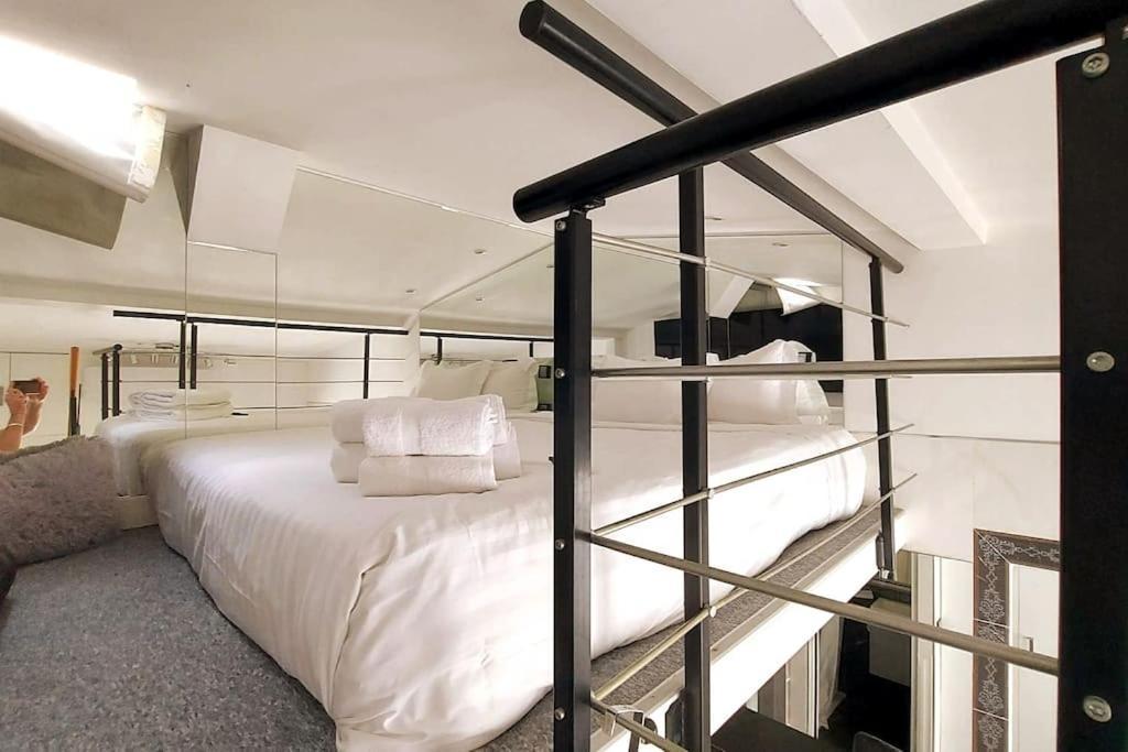 Duplex Notre-Dame De Paris Apartment Luaran gambar